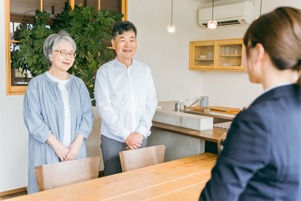 片付け業者に依頼する場合