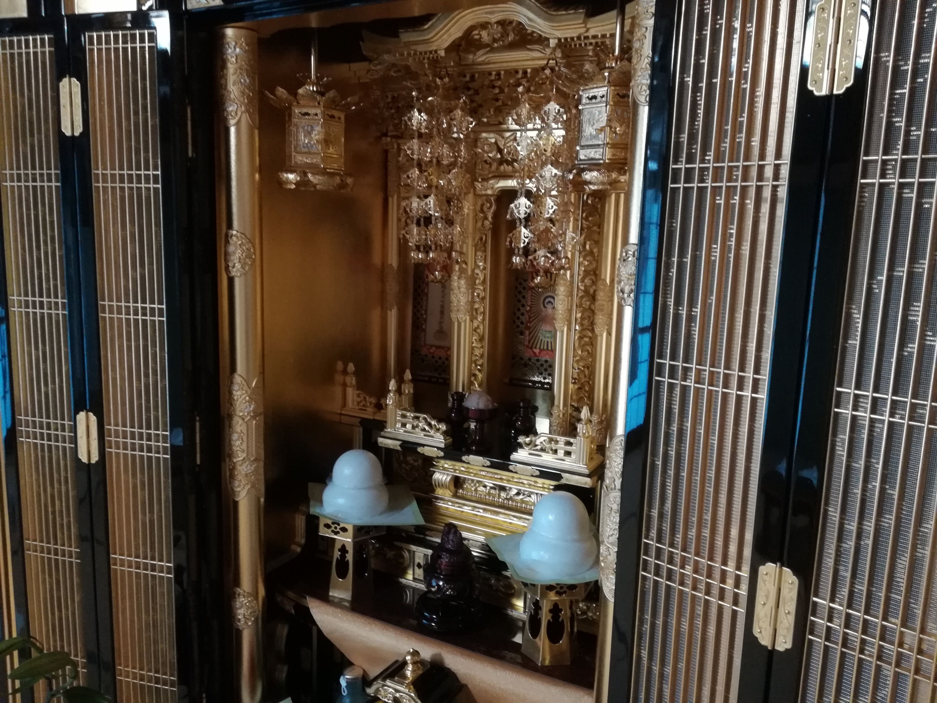 故人の想いを繋ぐ大切な儀式－仏壇の「魂抜き」について | ホームハンズ